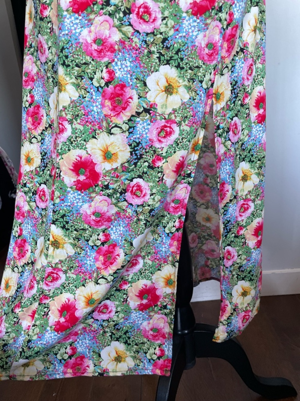 NWT Vero Moda Summer Floral Midi Dress With Slit and Flutter Sleeves. Medium. - Picture 4 of 11
